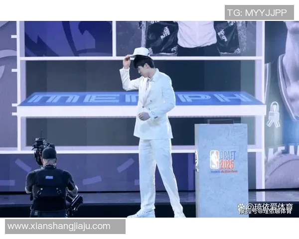 杨瀚森如何破解NBA挑战成就开拓者更衣室的传奇之路 杨瀚森如何破解NBA挑战成就开拓者更衣室的传奇之路