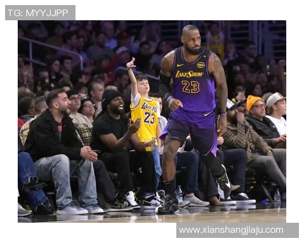 [篮球公园]NBA周五报告詹姆斯突破5万分