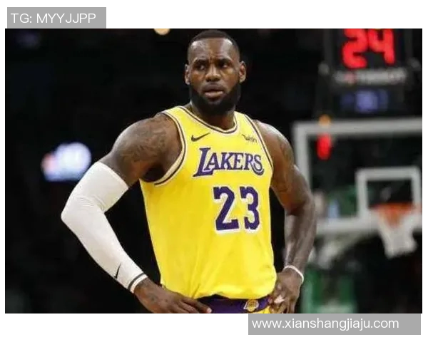 76人全队恶搞博纳车轮被拆掉放到更衣室,驾驶舱塞满爆米花 76人全队恶搞博纳车轮被拆掉放到更衣室,驾驶舱塞满爆米花