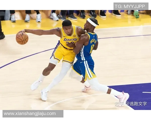 东契奇43+12+9难救主,库里23分!勇士揭幕战119-109击败湖人 东契奇43+12+9难救主,库里23分!勇士揭幕战119-109击败湖人