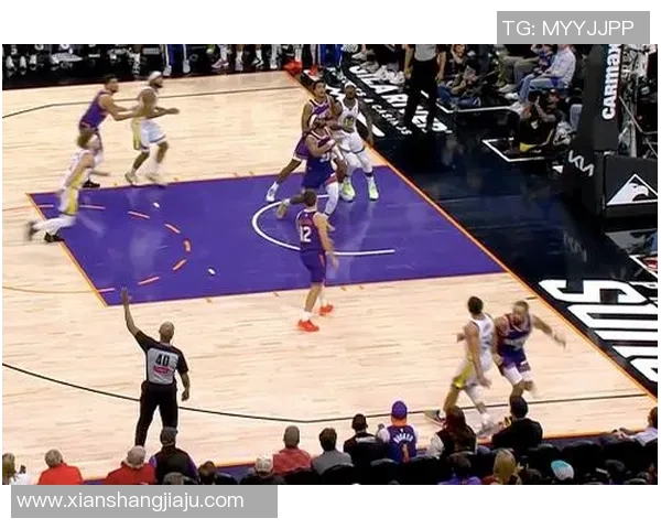 记错时间啦!詹姆斯:狄龙撞我该吃T 我上半场这样也吃了! 记错时间啦!詹姆斯:狄龙撞我该吃T 我上半场这样也吃了!